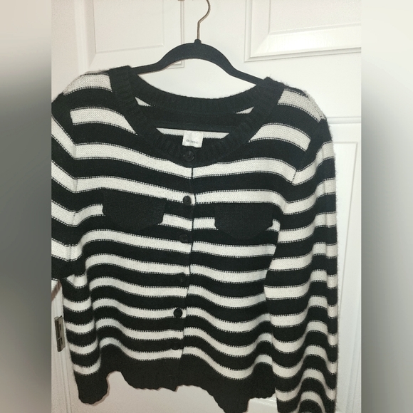 NWOT Anthropologie Maeve Cashmere sweater. - Picture 4 of 11